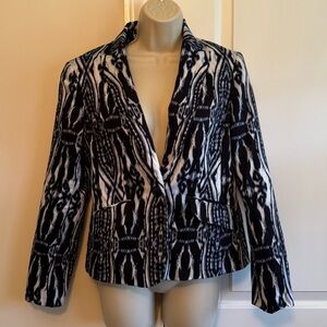 Jones New York blazer 8 white black and gray fitted waist adorable fit